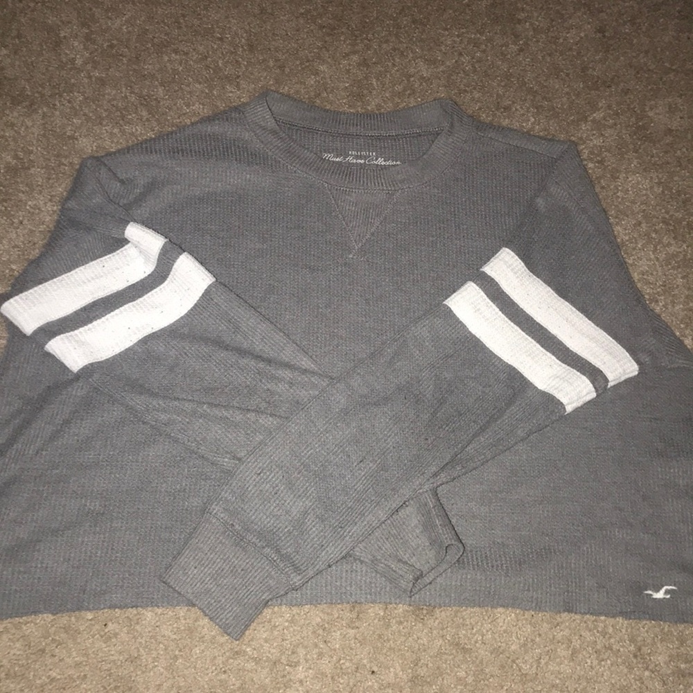 hollister long sleve grey crop top